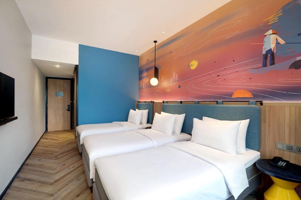 Отель Ibis Styles Semarang Simpang Lima Экстерьер фото